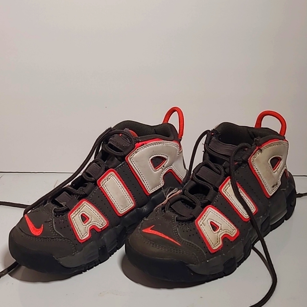 Nike Air More Uptempo Shoes Black Red White Kids Size 1Y